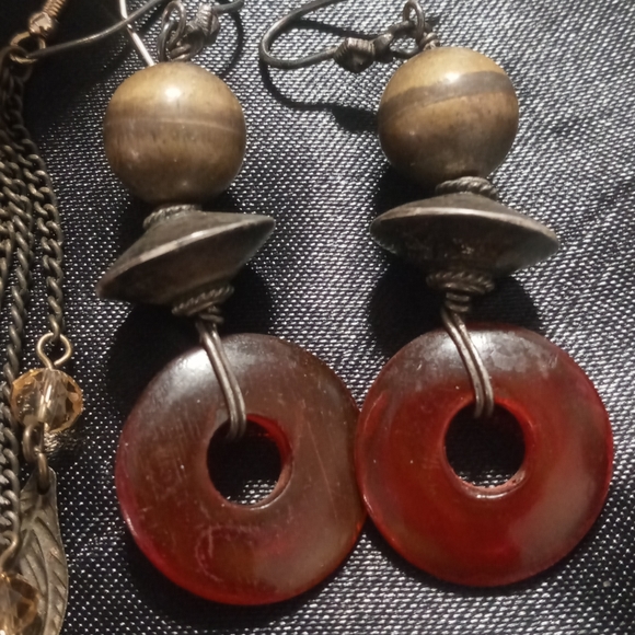 Chevron Cuff & 3 pairs of earrings Distressed gold ,brass tone. Boho - Picture 2 of 7